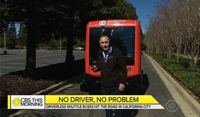 美国加州无人驾驶公交车试运行