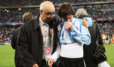 阿根廷仍未找到制胜的正确打开方式，梅西是孤胆英雄更是悲情领袖